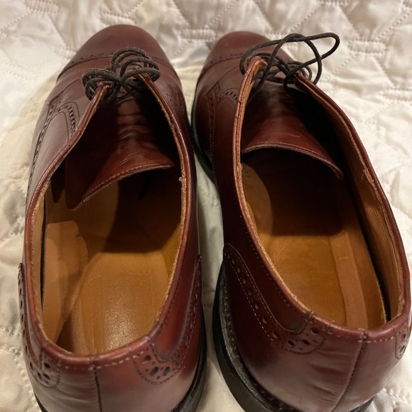 Allen Edmonds Men\'s Fifth Avenue style Cap Toe Oxford